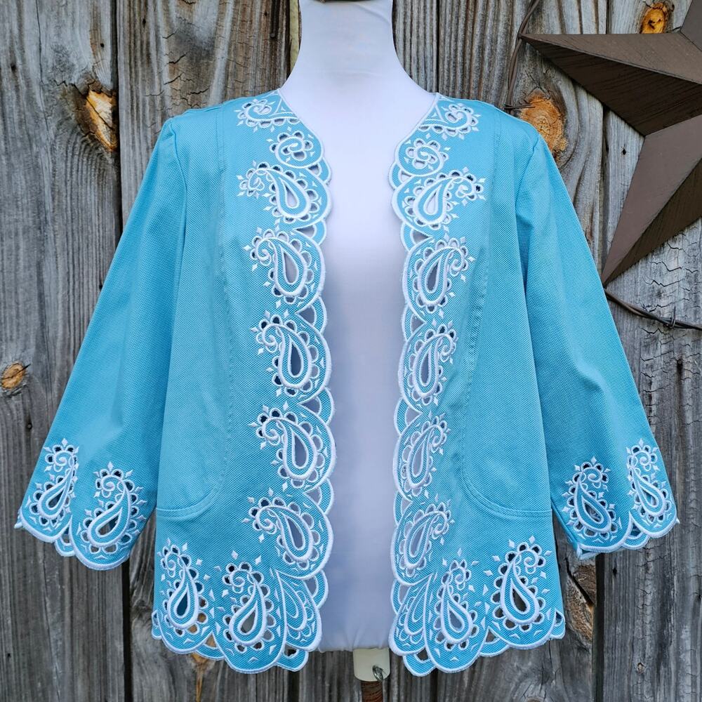 Embroidered Blue Jacket White Paisley Scallop Edge Bob Mackie Size L Stretch